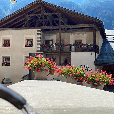 Hotel Chasa Chalavaina Müstair Exteriör bild