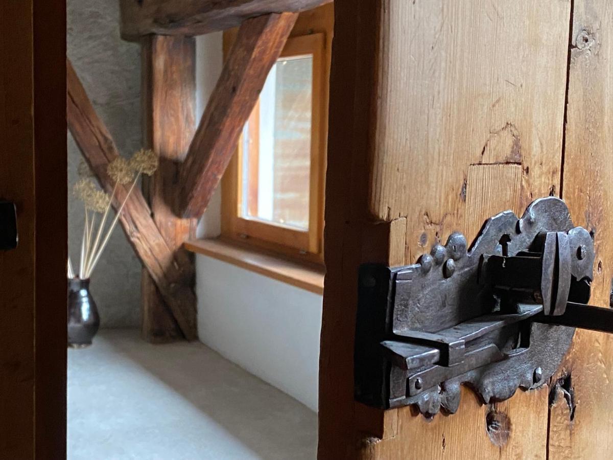 Hotel Chasa Chalavaina Müstair Exteriör bild