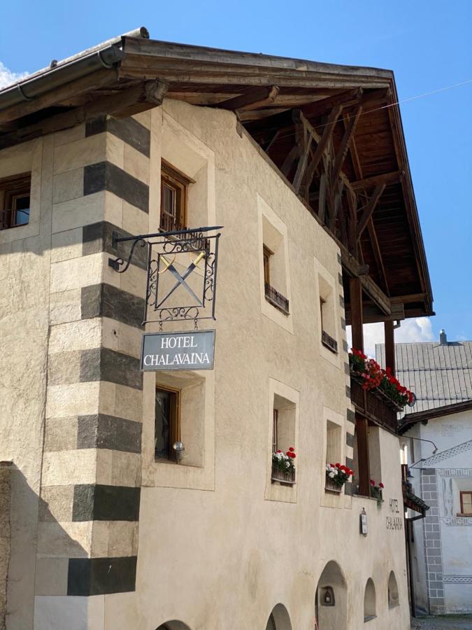 Hotel Chasa Chalavaina Müstair Exteriör bild